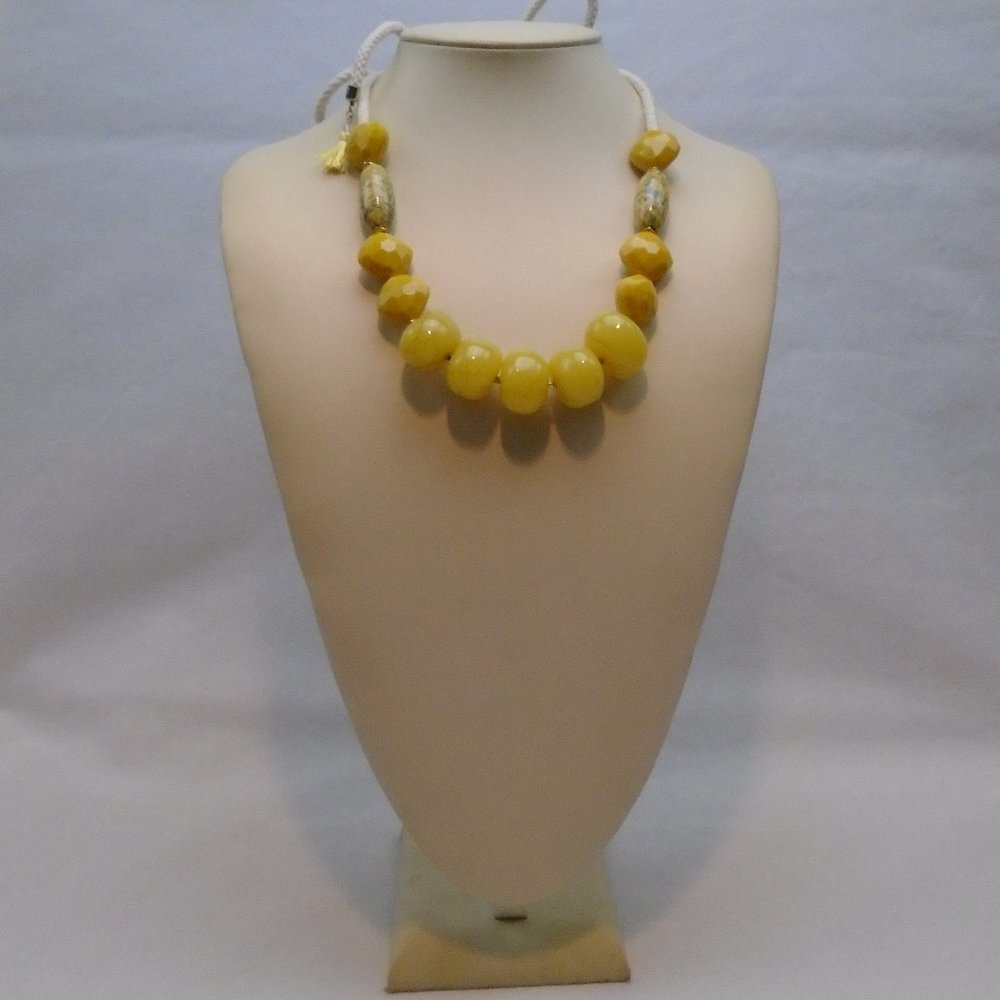 ANN TAYLOR LOFT CHUNKY YELLOW TIE BACK TASSEL STATEMENT NECKLACE NWT YM